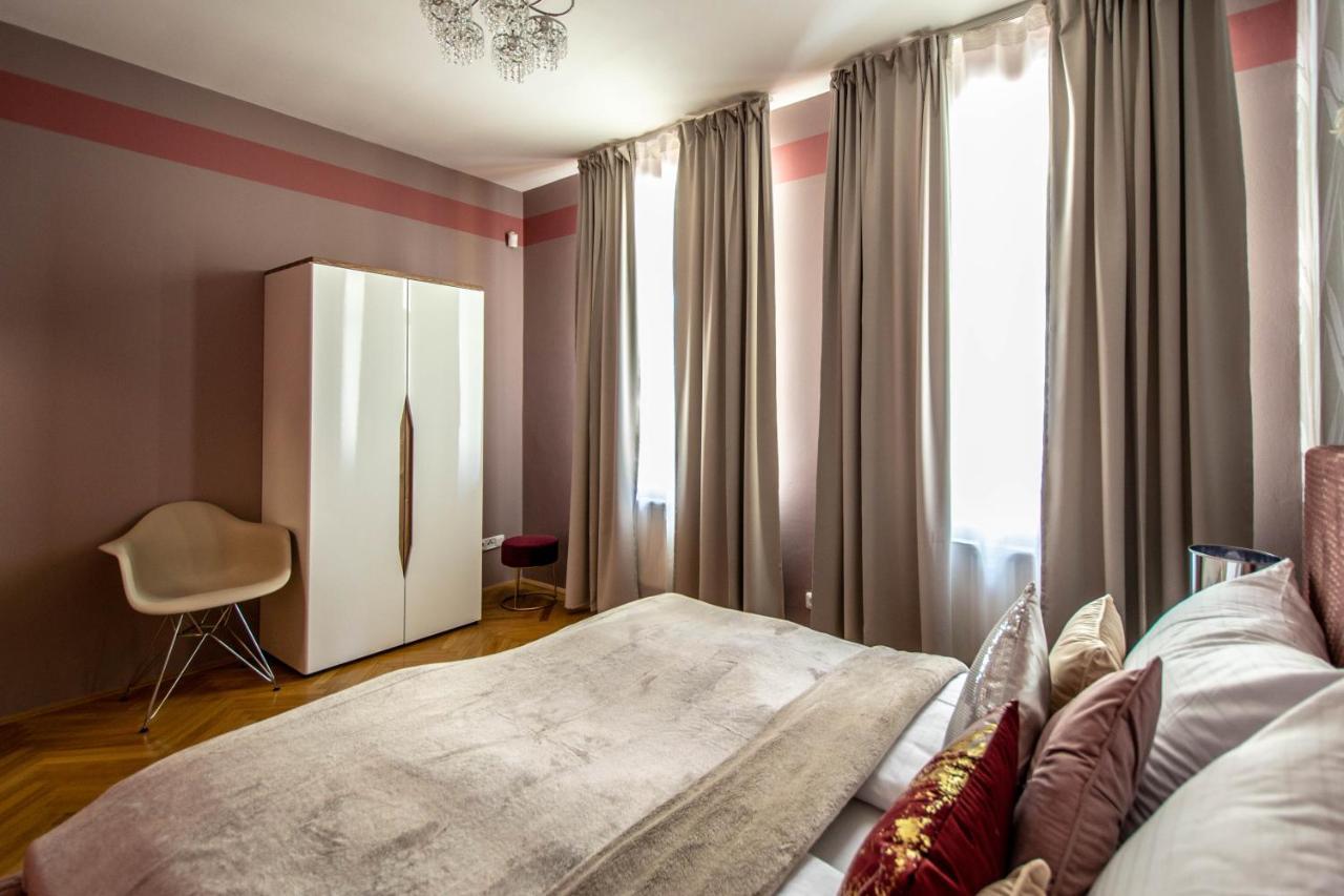 Appartamento National Museum 3bdr Golden Stork Spot *